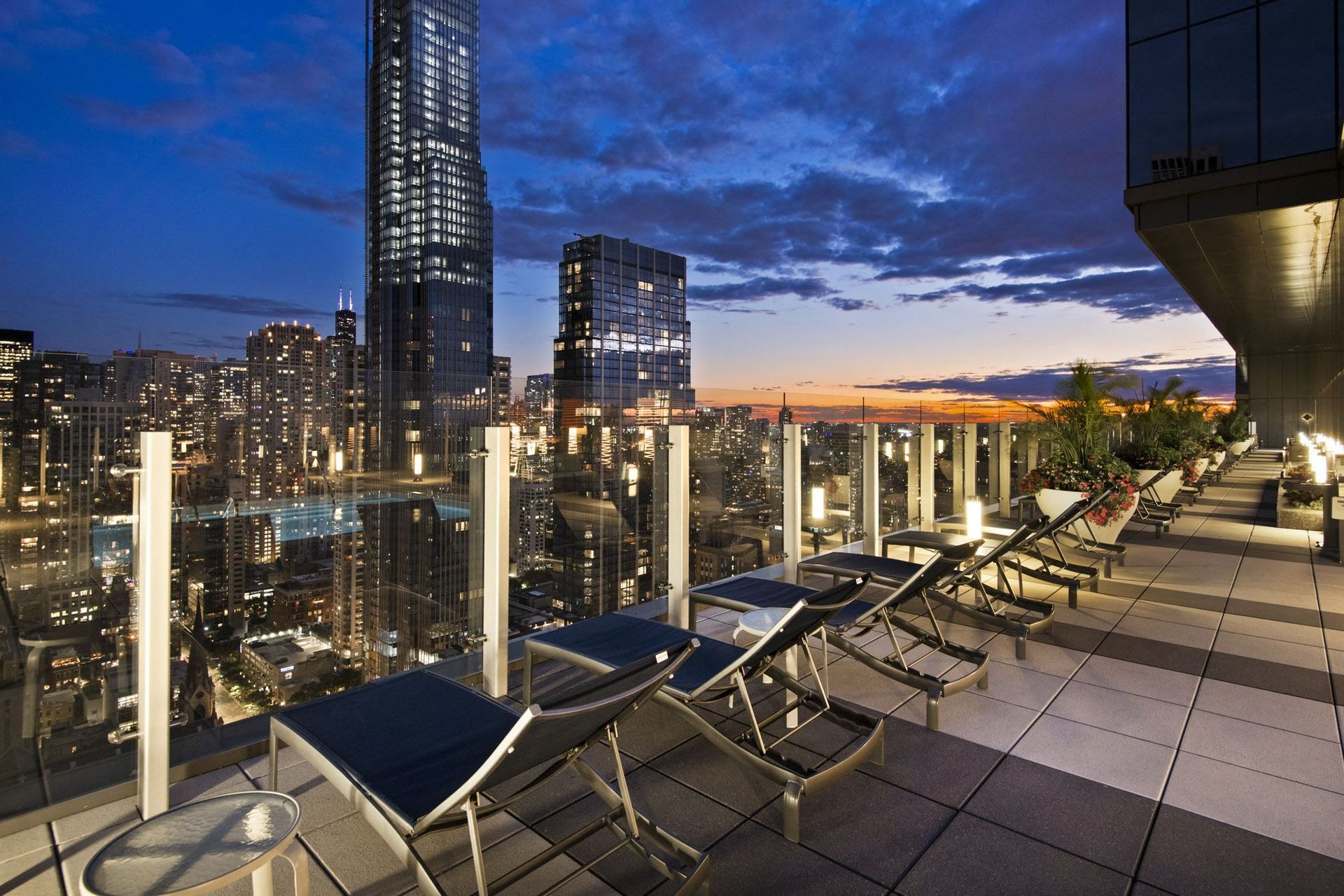 City Views State and Chestnut Apartments 60610