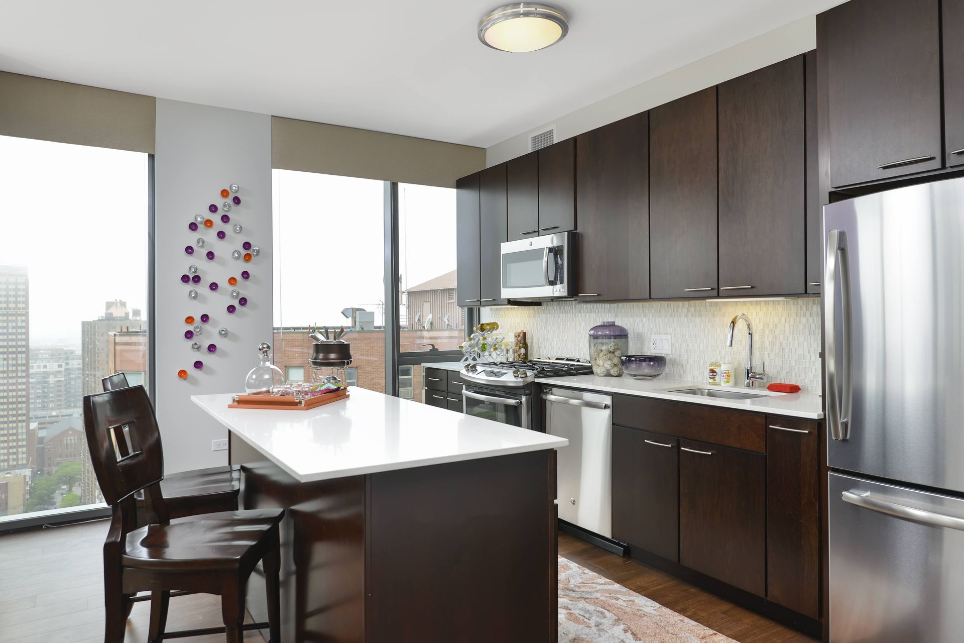 Kitchen Chicago Apartment 60610