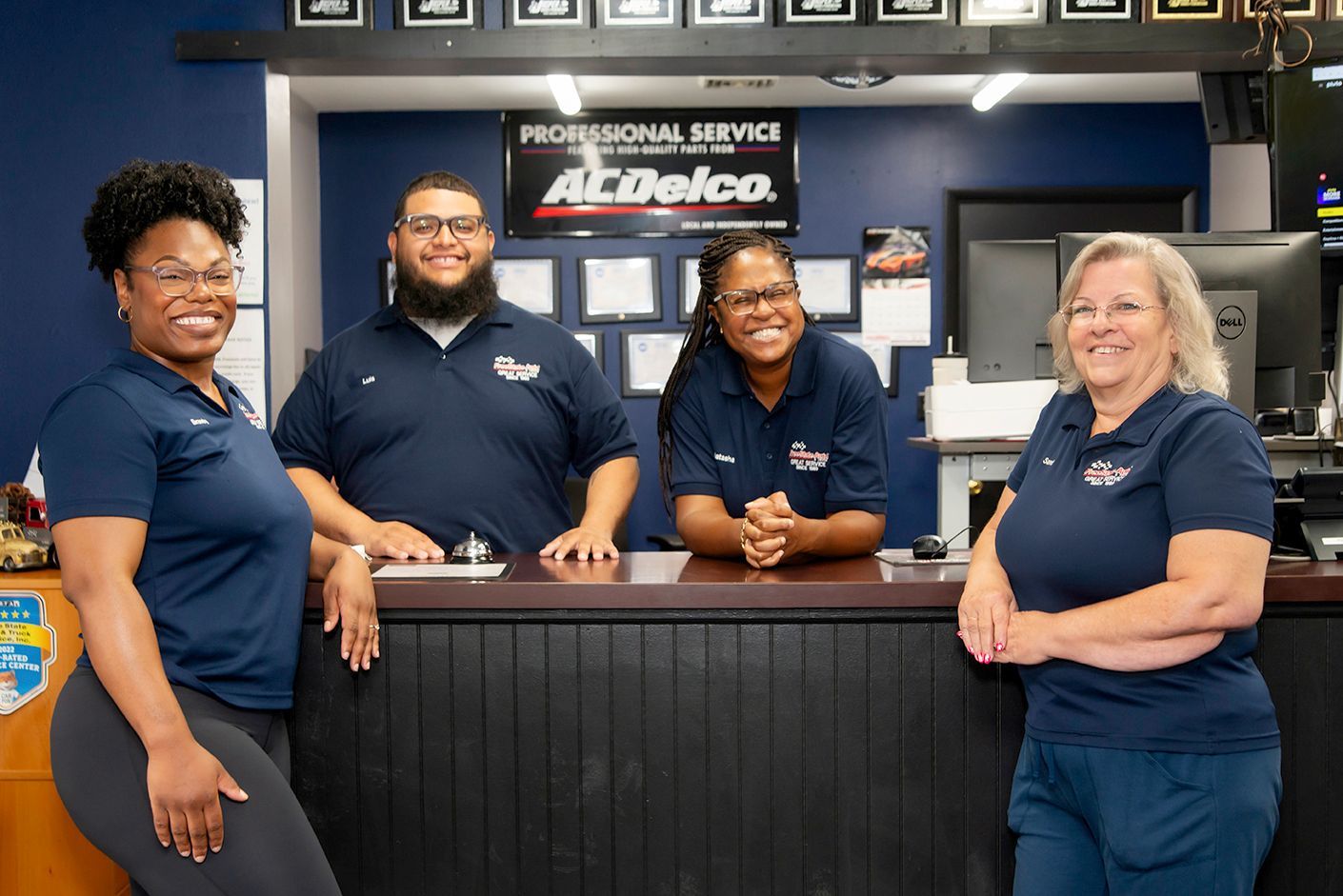 Our expert staff at our front desk | Freestate Auto & Truck Service