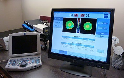 A computer monitor with a screen that says cc on it