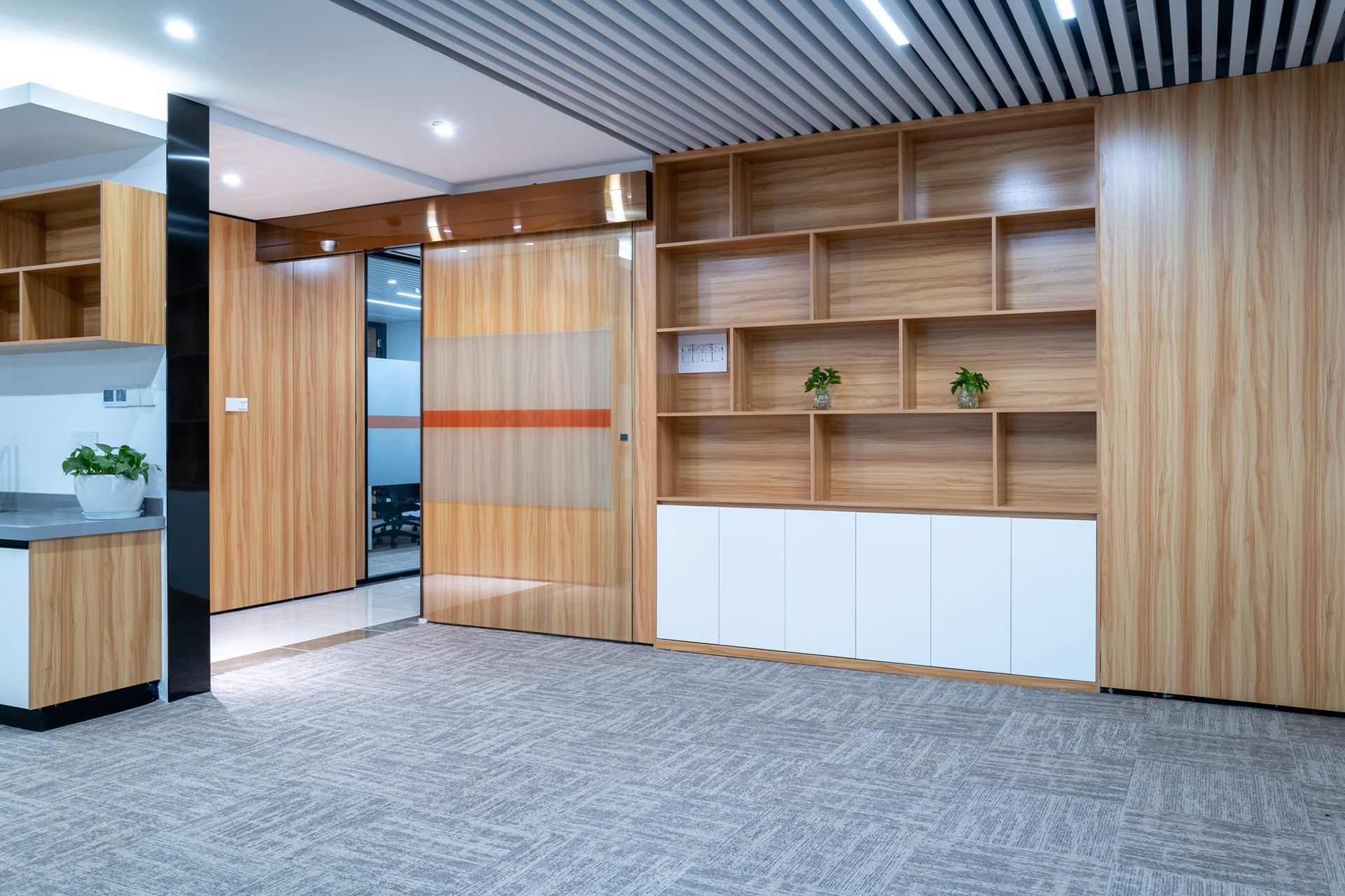 An office with laminate wall panels. An office with laminate wall panels.