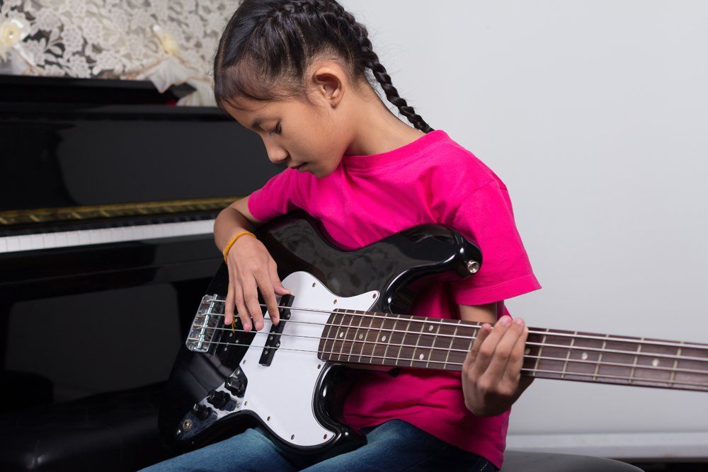 BASS GUITAR