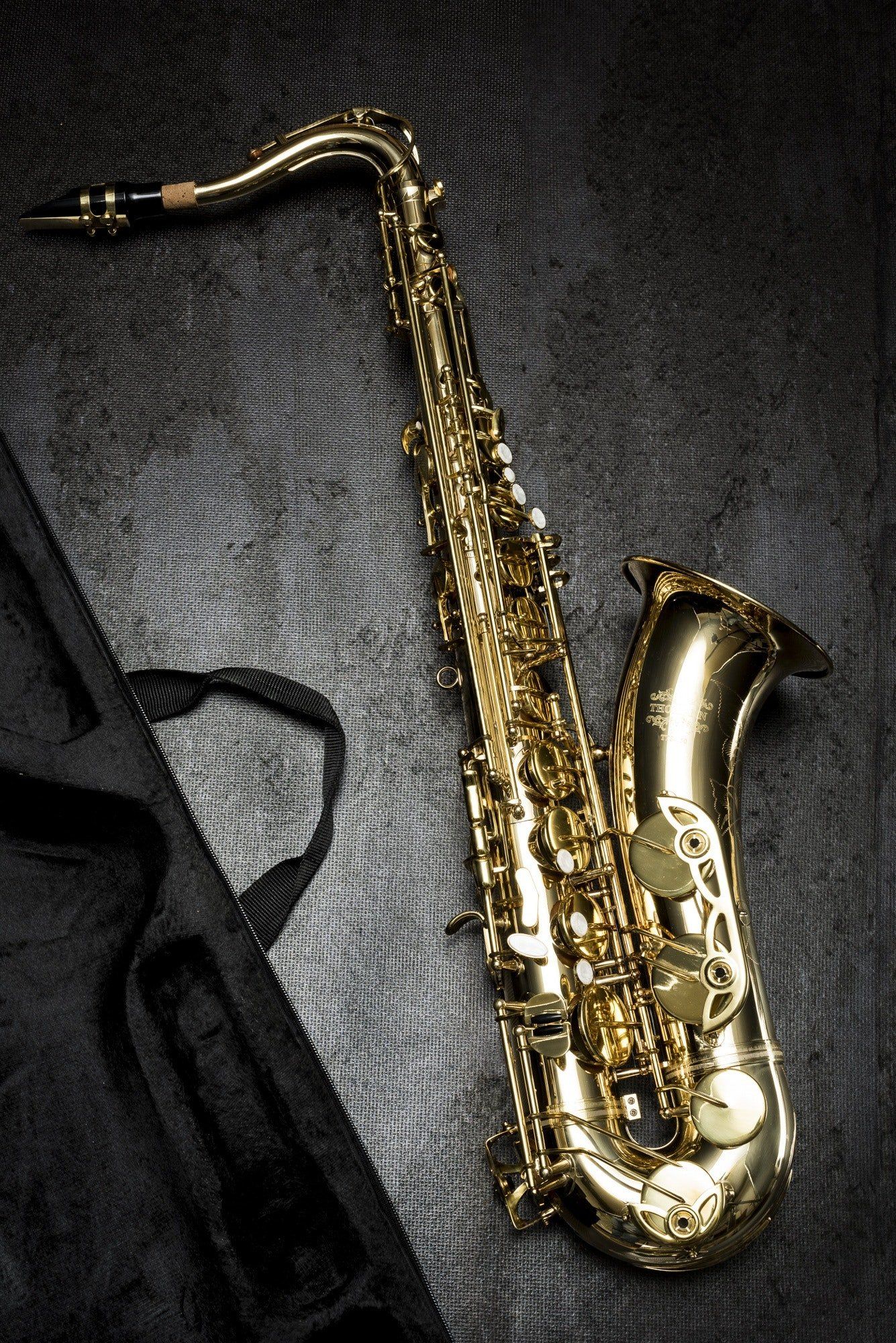 TENOR SAXOPHONE