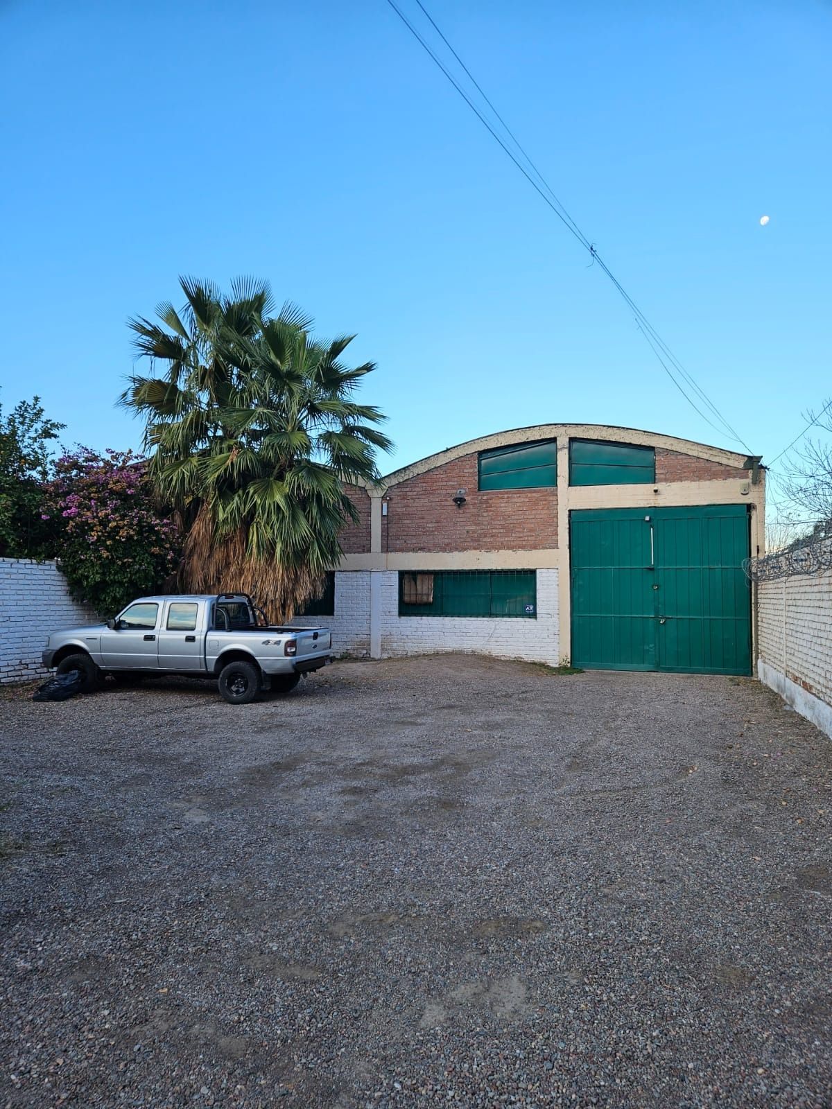 Patio de nuestro deposito