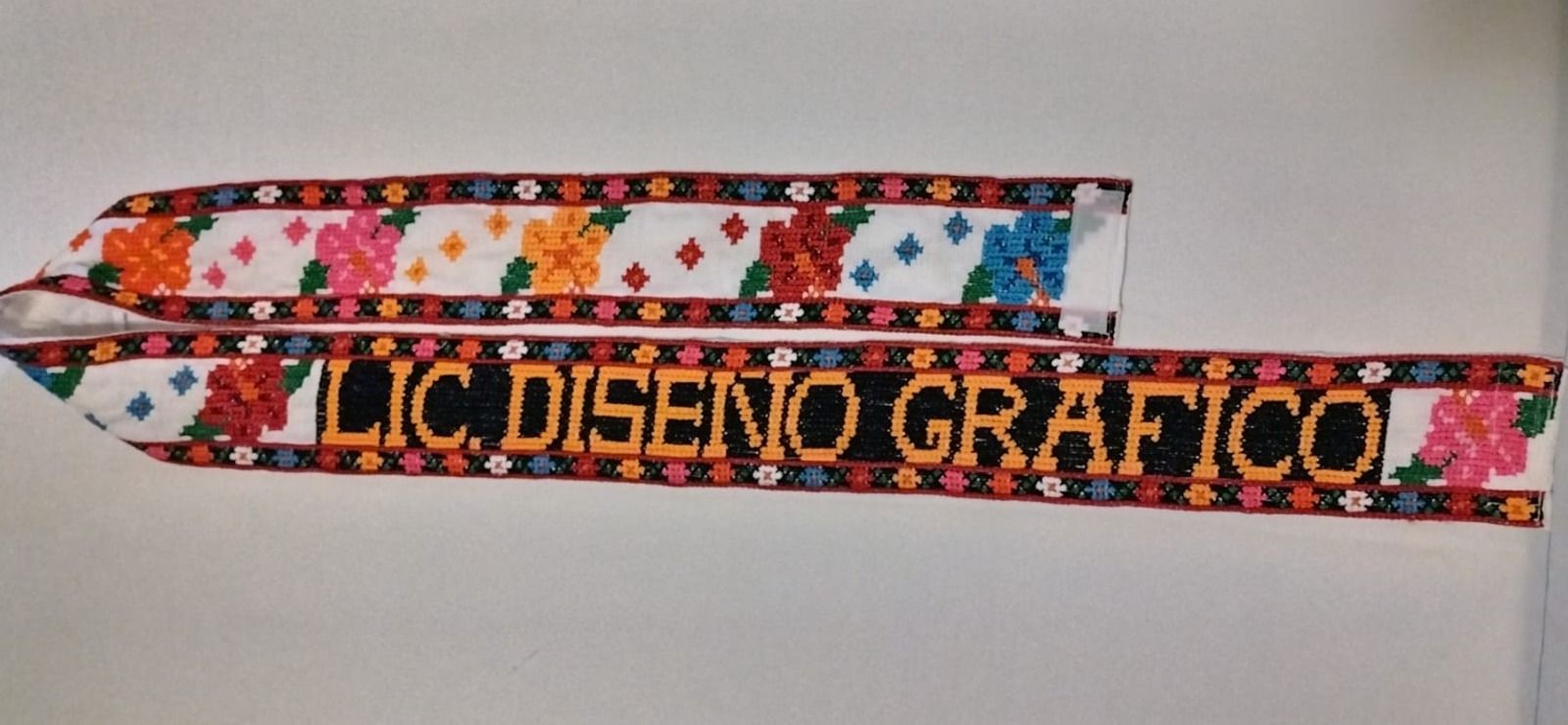 Bandas bordadas para eventos