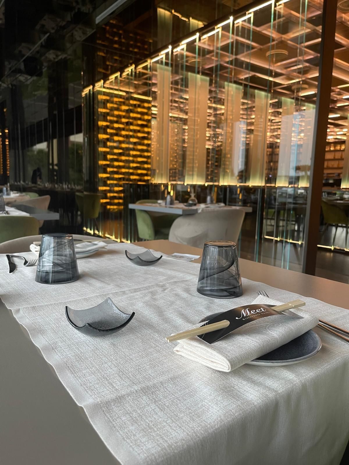 interno ristorante Meet Sushi