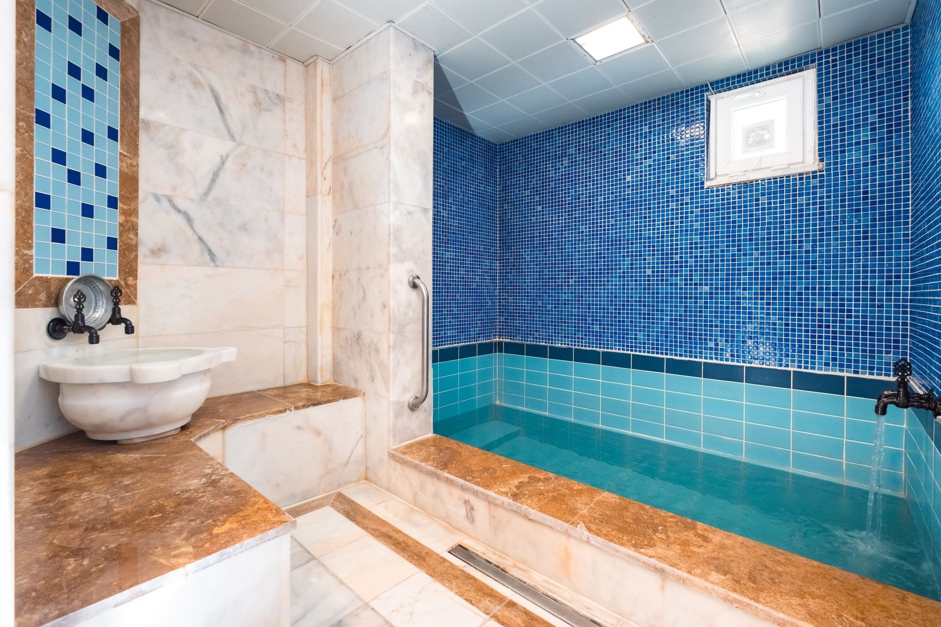 Afyon aforia thermal residence, odalar, banyo, havuzlu odalar