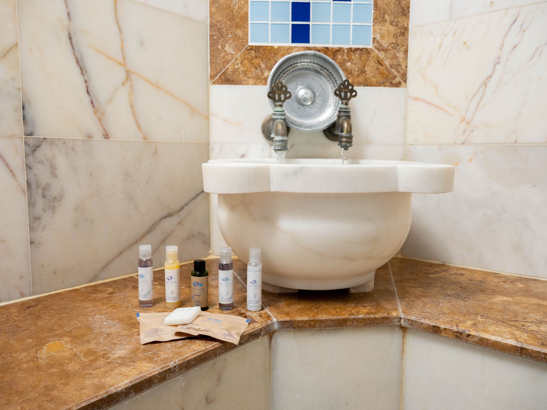 Afyon aforia thermal residence, odalar, banyo