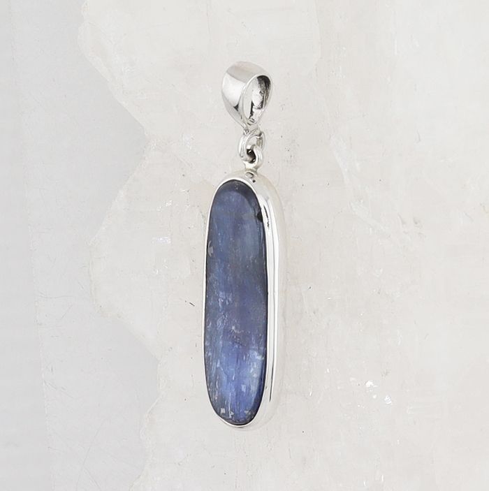 AA P-0605 KY (Kyanite)