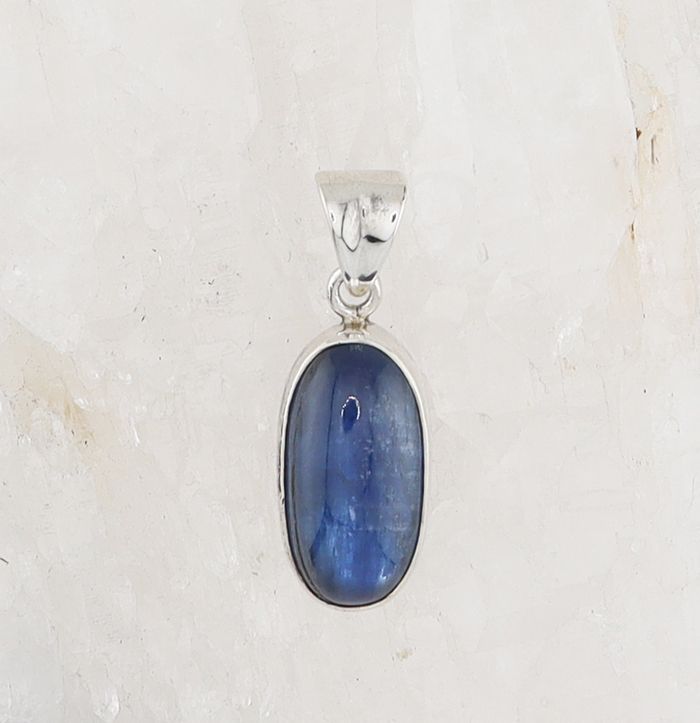 AA P-0607 KY (Kyanite)