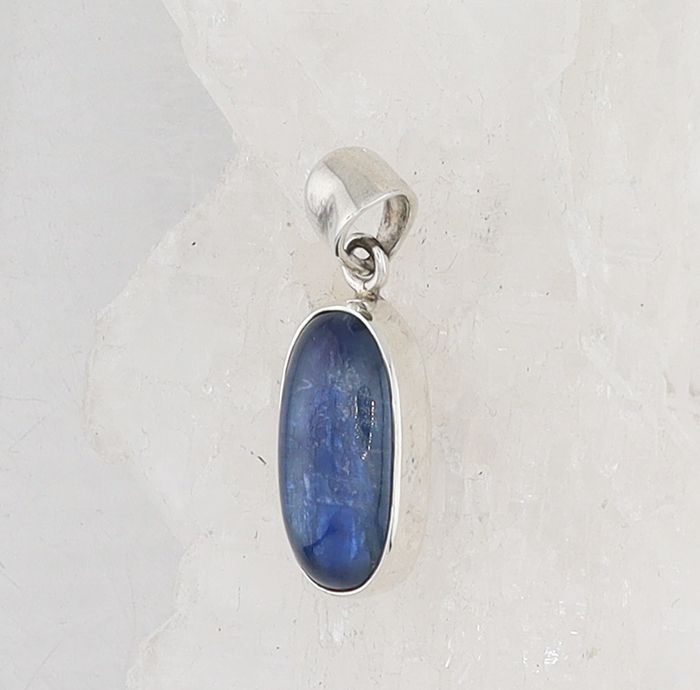AA P-0607 KY (Kyanite)