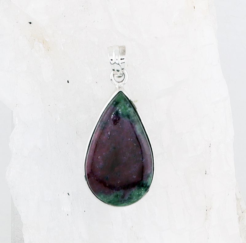 BP P-5704 RZ (Ruby in Zoisite)