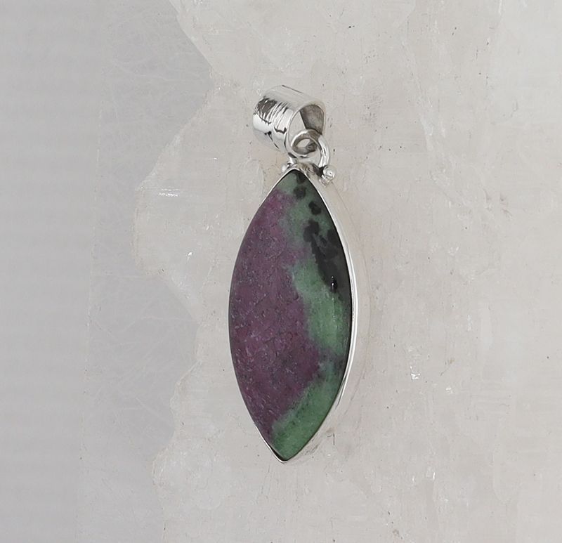 BL P-5709 RZ (Ruby in Zoisite)