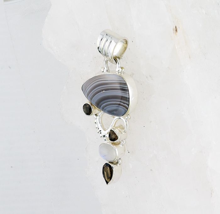 BSS P-738 MLT (Agate, Rainbow Moonstone and Smoky Quartz)