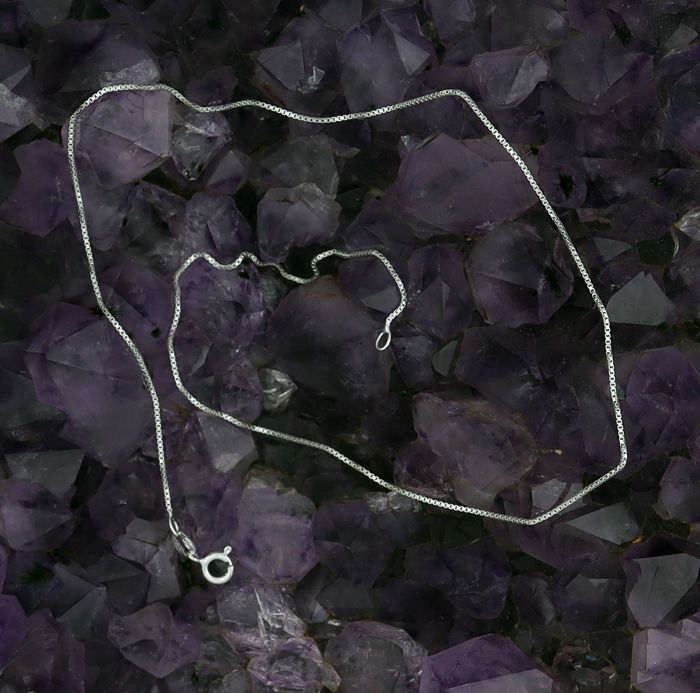 BOX 015 18