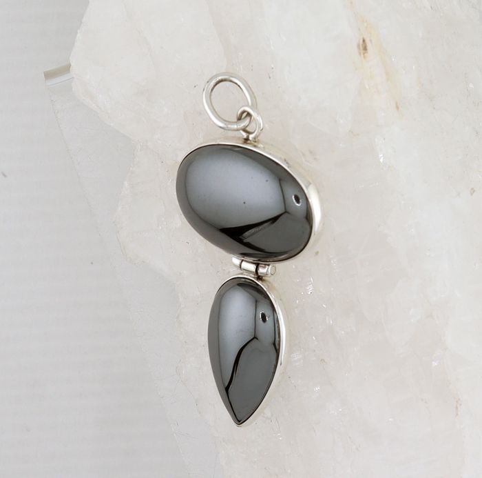 CHAR P-0549 HE  (Hematite)