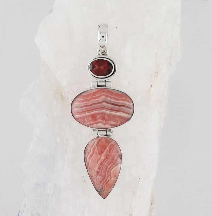 FP P-098 RH GA (Rhodochrosite and Garnet)