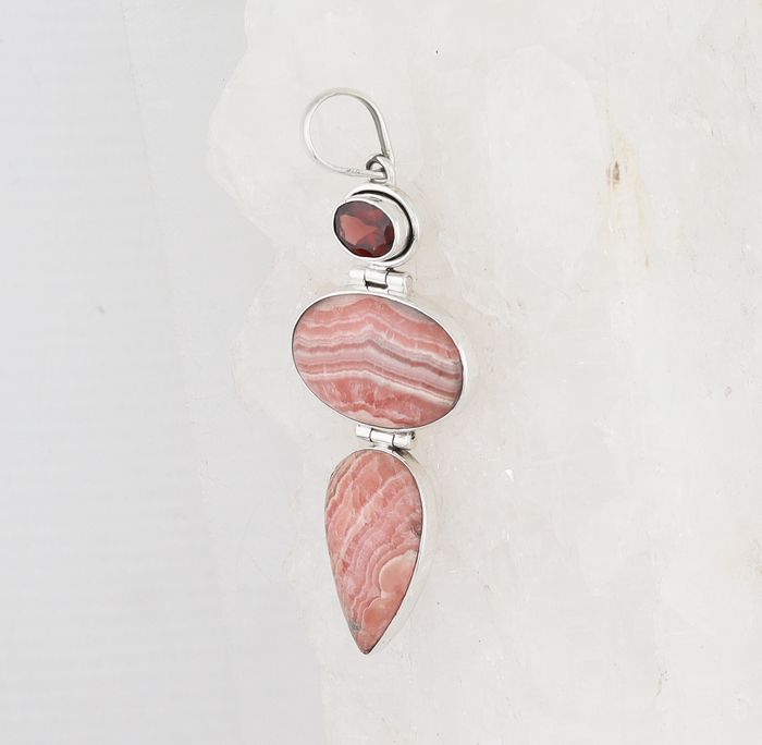 FP P-098 RH GA (Rhodochrosite and Garnet)