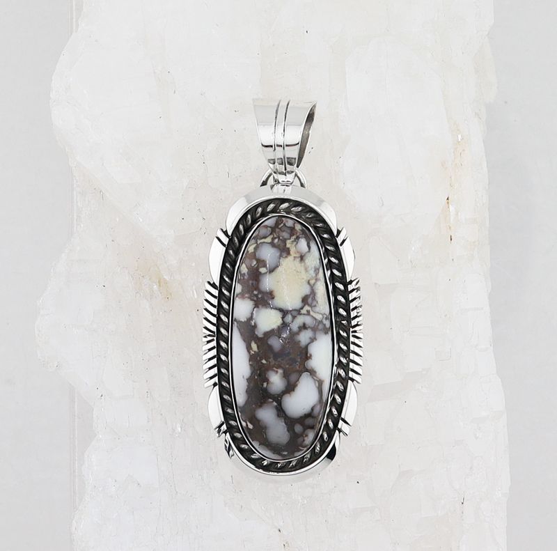 GA P-0007 CHWT  (Crazy Horse White Turquoise)