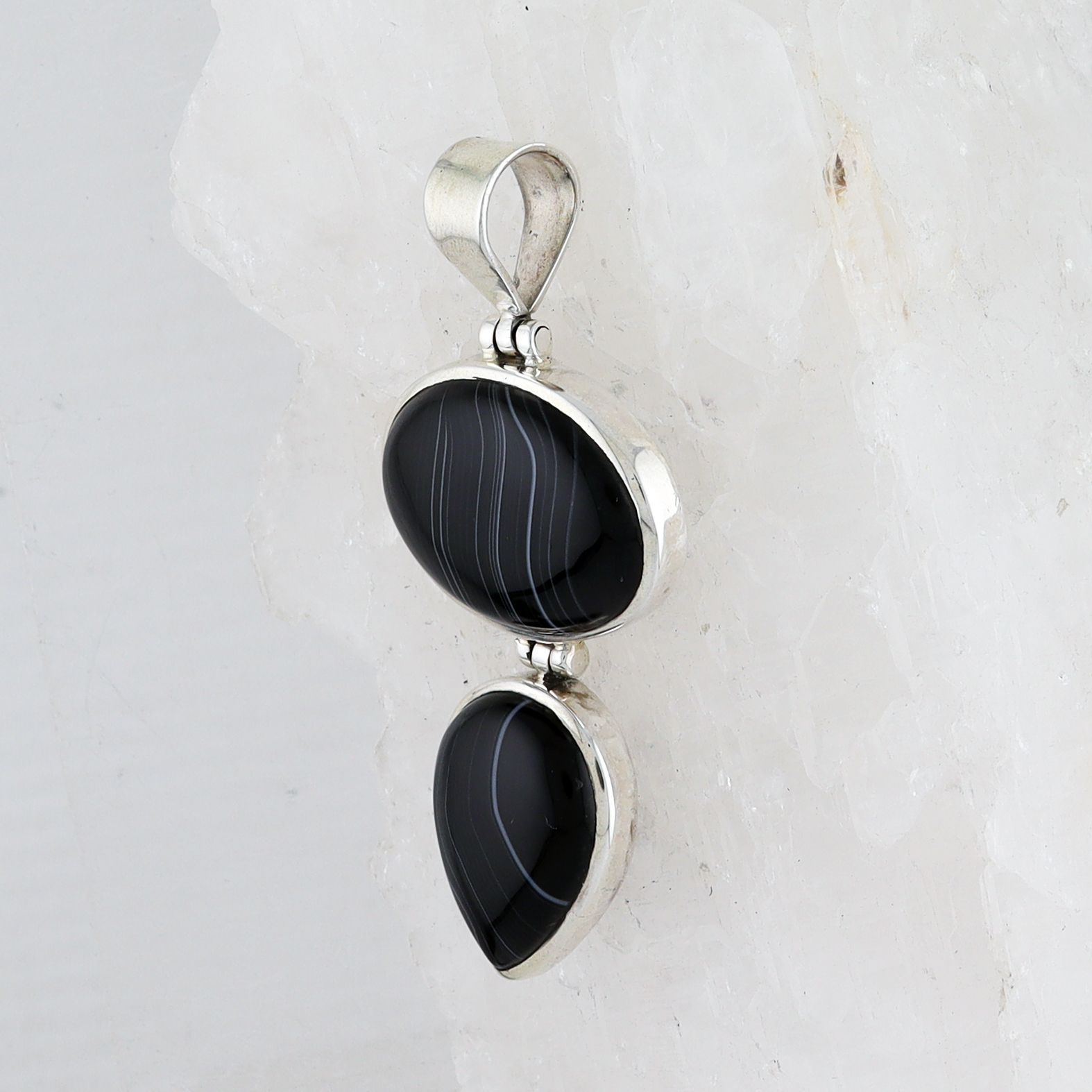 IGB P-0302 BSX  (Black Sardonyx)