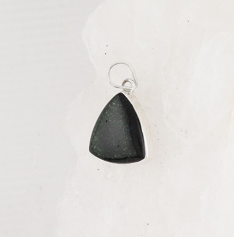 IGB P-4304 GGLD  (Green Goldstone)