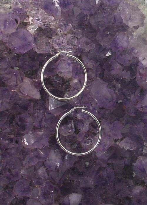 LA ER-466 (3mm x 40mm Rhodium Finished Latch Hoop)