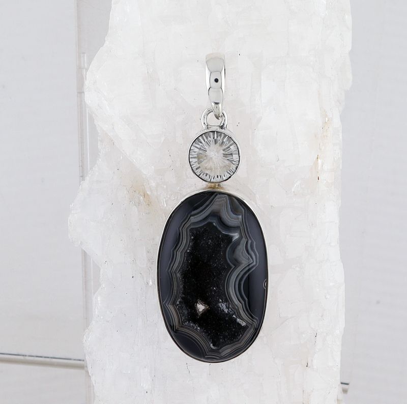 MIK P-0057 QTZ DR (Quartz Druzy Faceted Quartz)