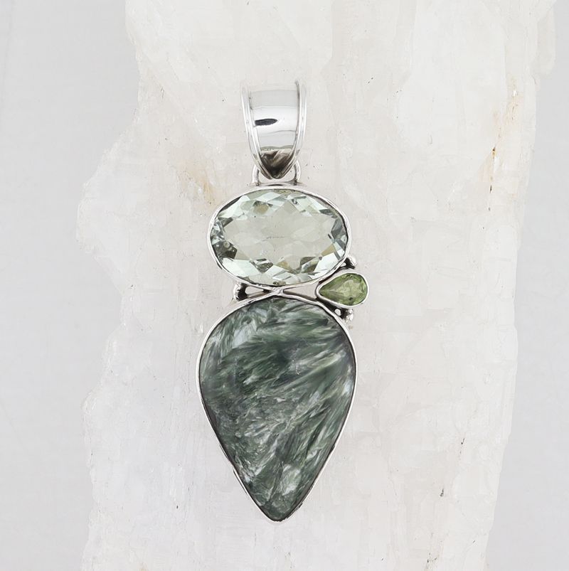 MIK P-023 SE MLT (Seraphinite, Green Amethyst and Peridot)