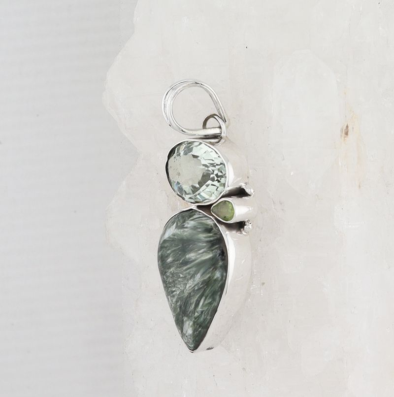 MIK P-023 SE MLT (Seraphinite, Green Amethyst and Peridot)