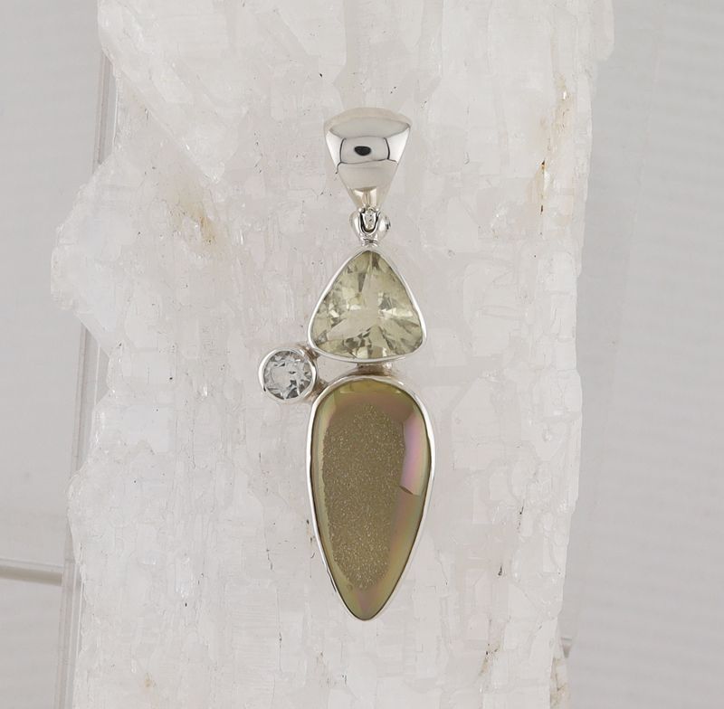 SB P-0067 MLT (Quartz Druzy, Champagne Topaz, and White Topaz)