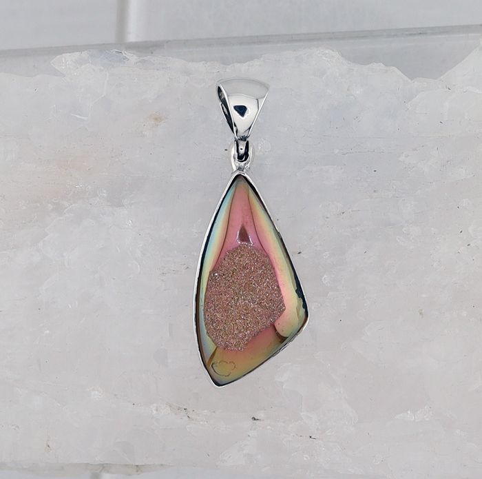 SB P-0132 DR  (Quartz Drusy)