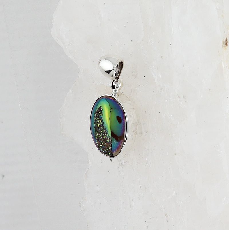 SB P-0142 DR  (Quartz Druzy)