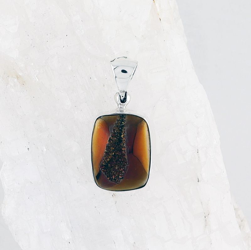 SB P-00161 DR (Quartz Druzy)