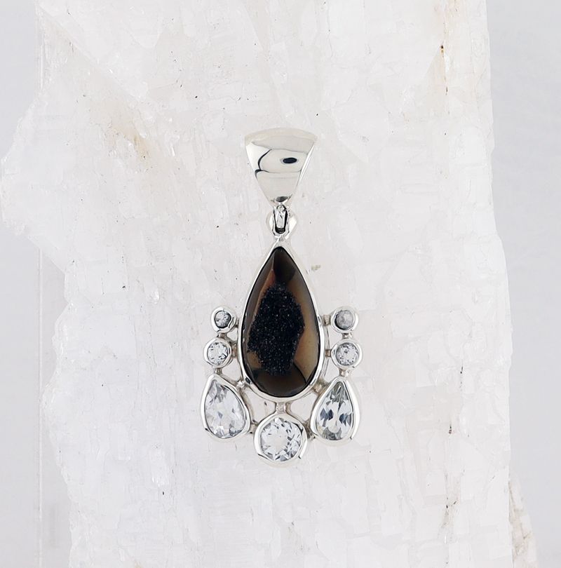 SB P-0267 MLT (Quartz Druzy and White Topaz)