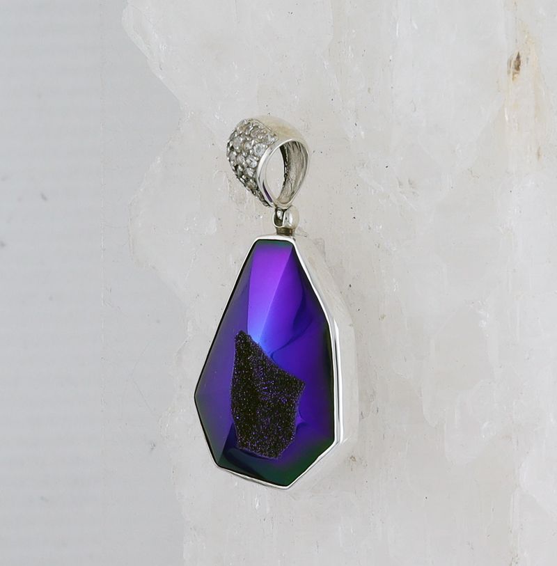 SB P-0323 DR WTPZ (Quartz Druzy and White Topaz)