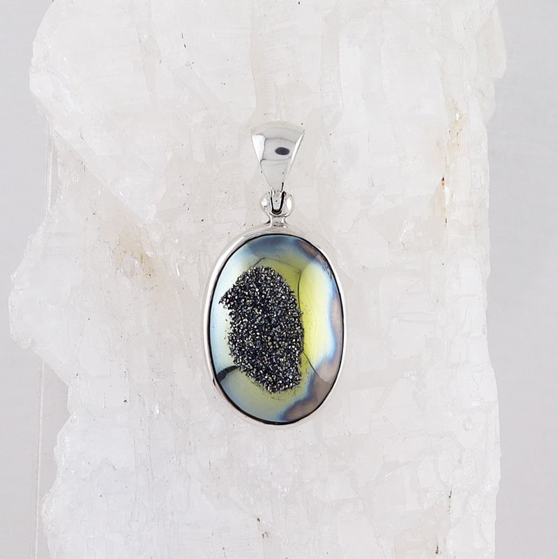 SB P-0342 DR  (Quartz Druzy)