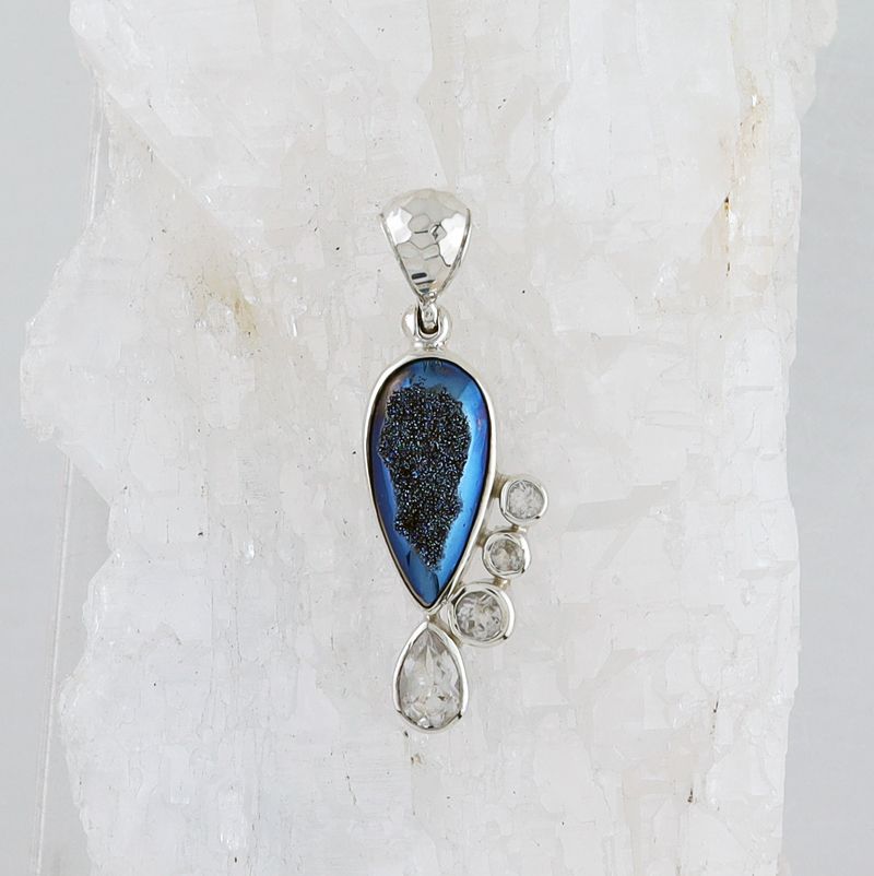 SB P-0351 DR WTPZ  (Quartz Druzy and White Topaz)