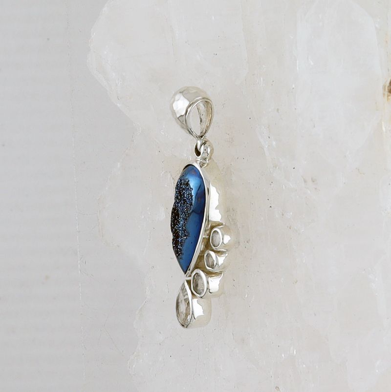 SB P-0351 DR WTPZ  (Quartz Druzy and White Topaz)