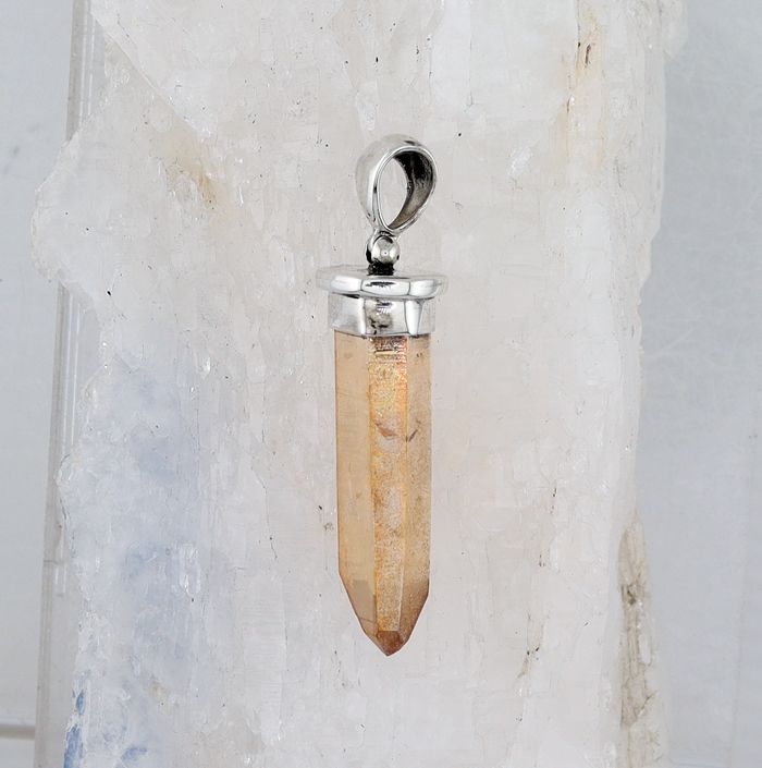 SB P-0502 TAQ (Tangerine Aura Quartz)