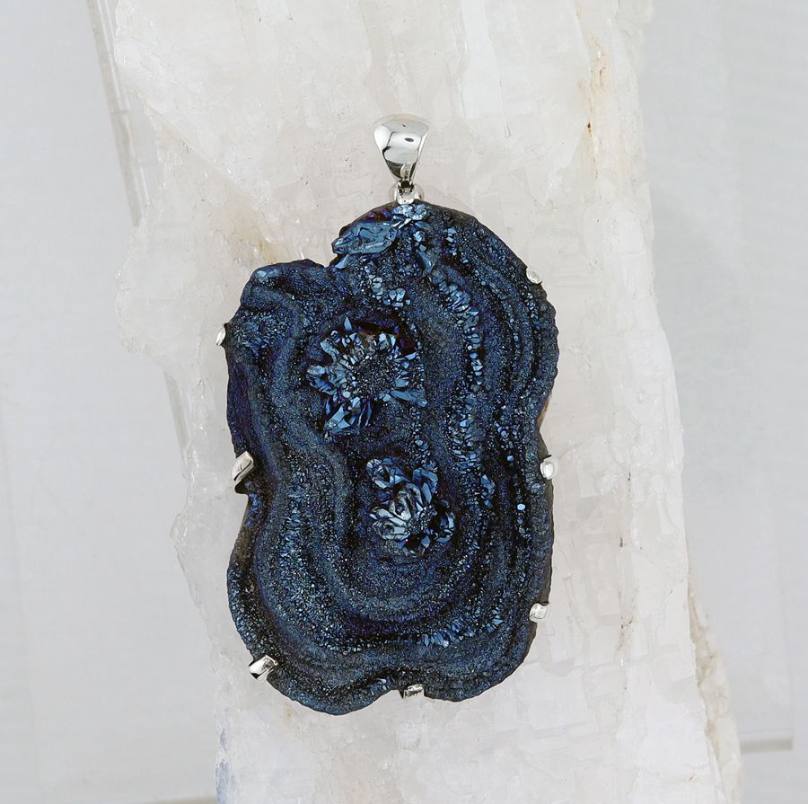 SB P-0679 CAL DR   (Chalcedony Drusy)