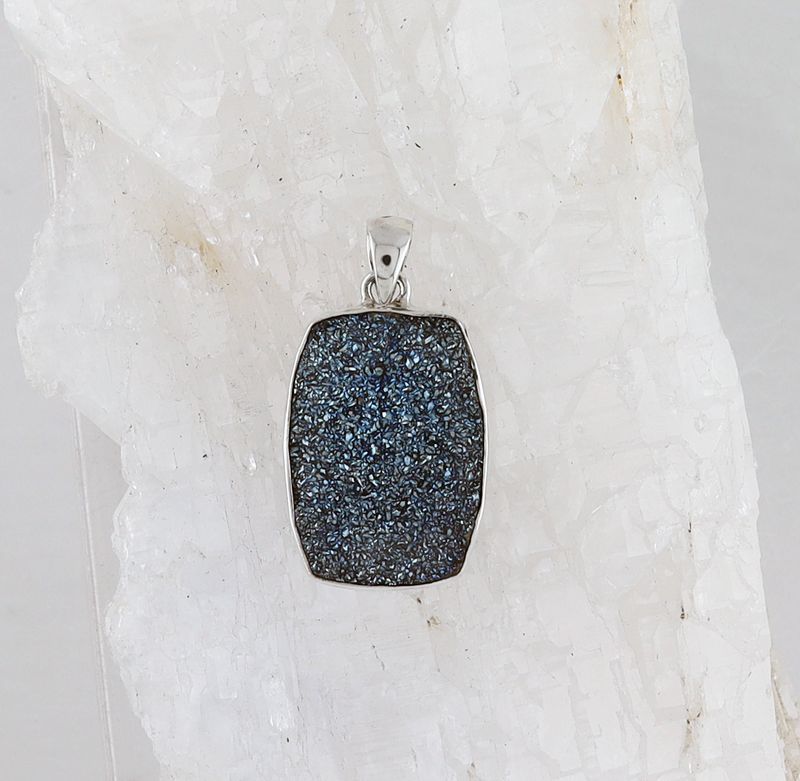 SB P-0696 DR  (Quartz Druzy)
