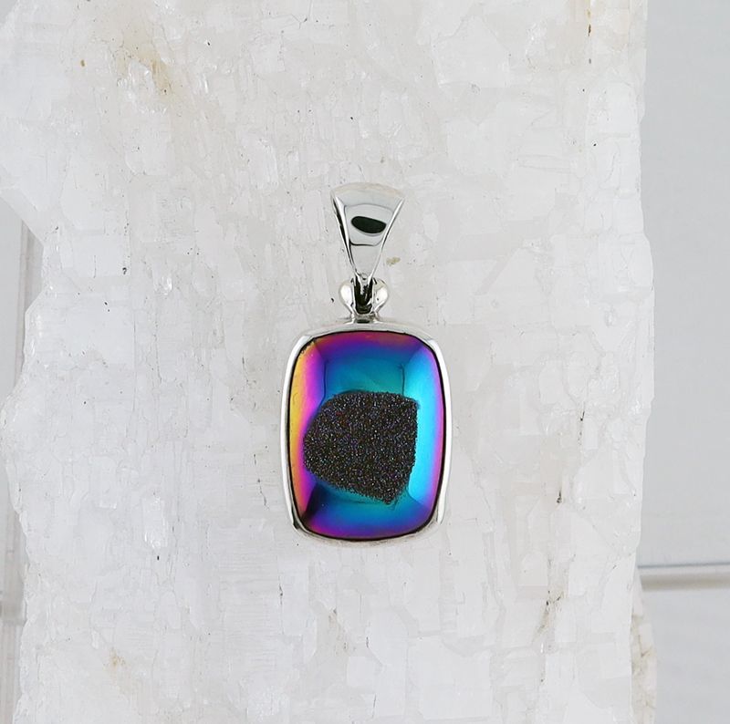 SB P-0704 DR  (Quartz Druzy)