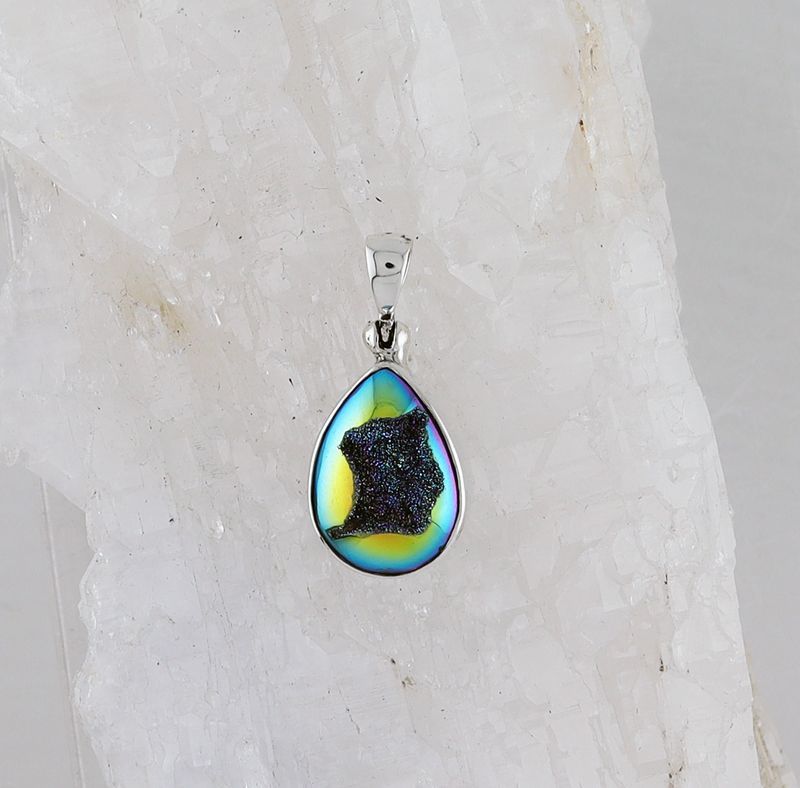 SB P-0717 DR  (Quartz Druzy)