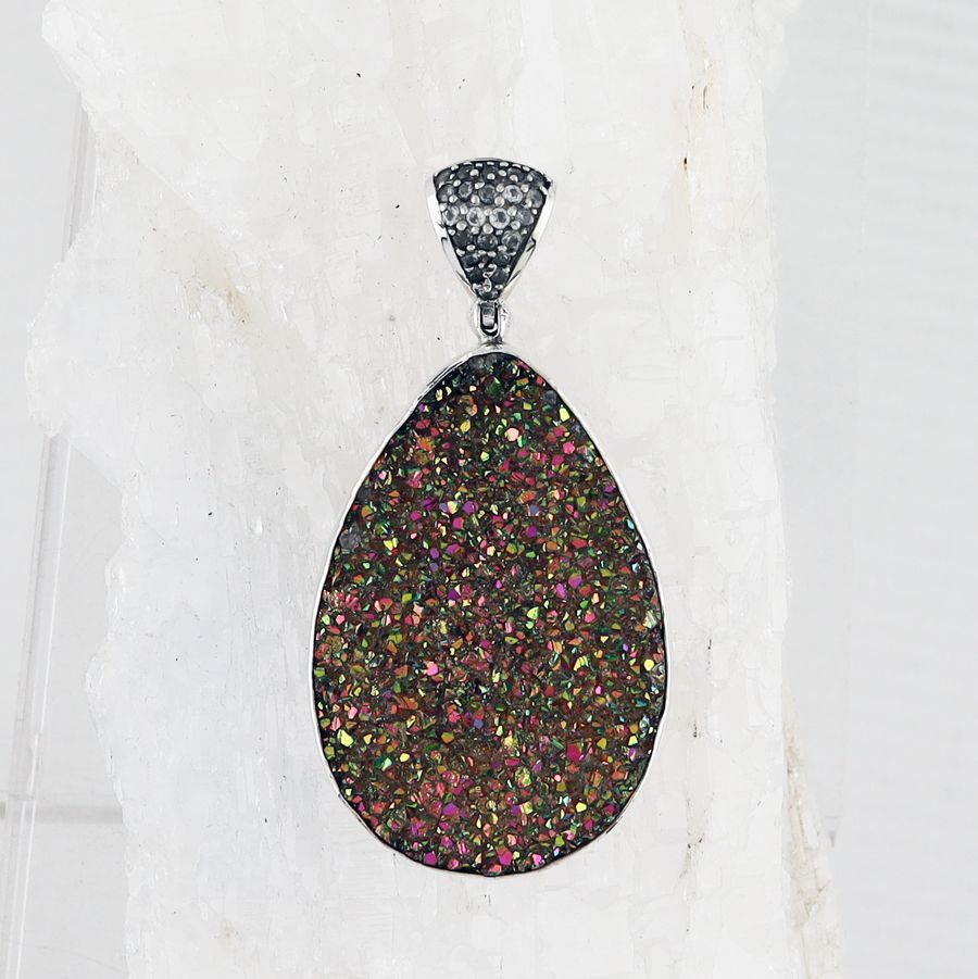 SB P-0725 WTPZ  DR  (Quartz Druzy and White Topaz)