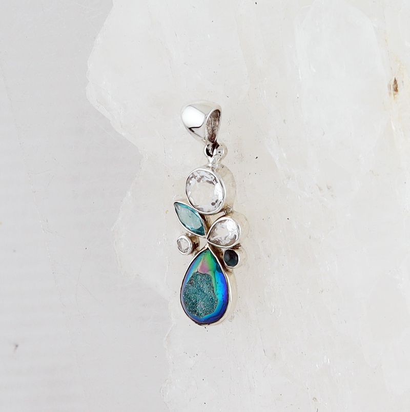 SB P-0745 MLT  (Quartz Druzy, Apatite, Faceted Quartz,  and White Topaz)
