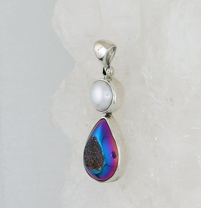 SB P-0756 A DR (Pearl and Quartz Drusy)
