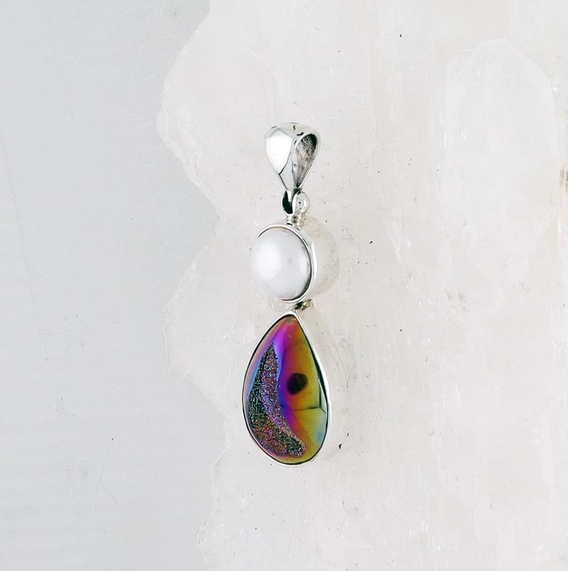 SB P-0756 B DR  (Pearl and Quartz Druzy)