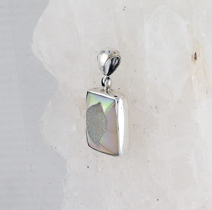 SB P-0828 DR (Quartz Druzy)