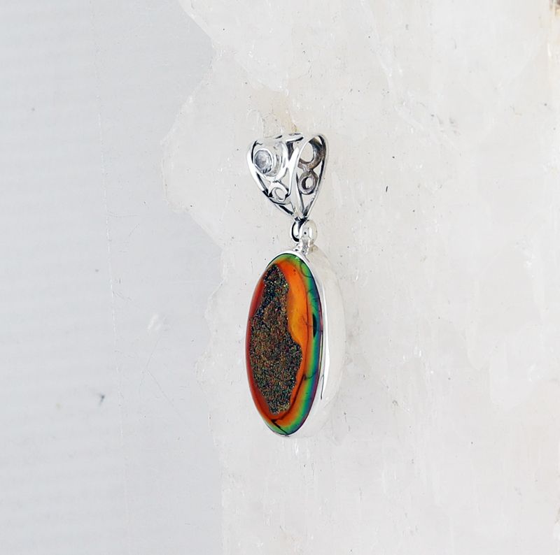 SB P-0842 DR WTPZ (Quartz Druzy and White Topaz)