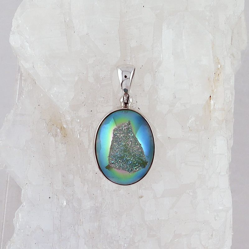 SB P-0892 DR  (Quartz Druzy)
